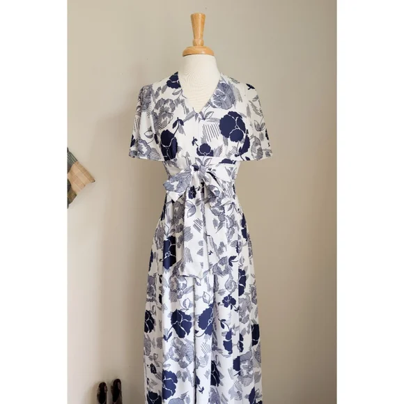 70s White & Blue Floral Print Flutter Sleeve Feminine 1970s Empire Maxi Dress - Picture 6 of 16